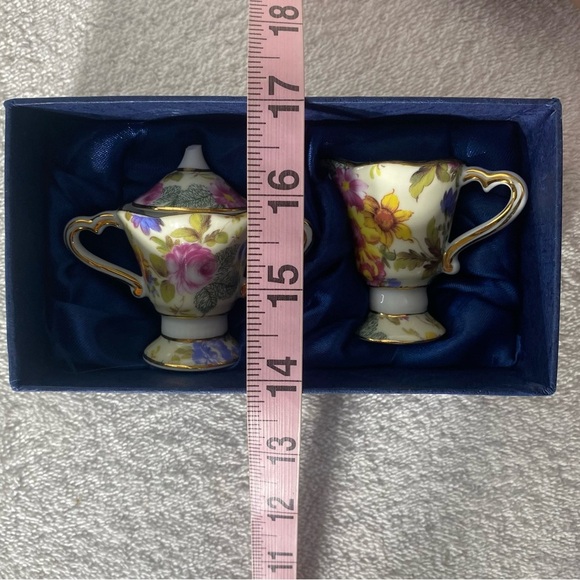 Vintage T. Limoges Casa Elite Miniature Porcelain Creamer & Sugar Bowl Set - Picture 5 of 13